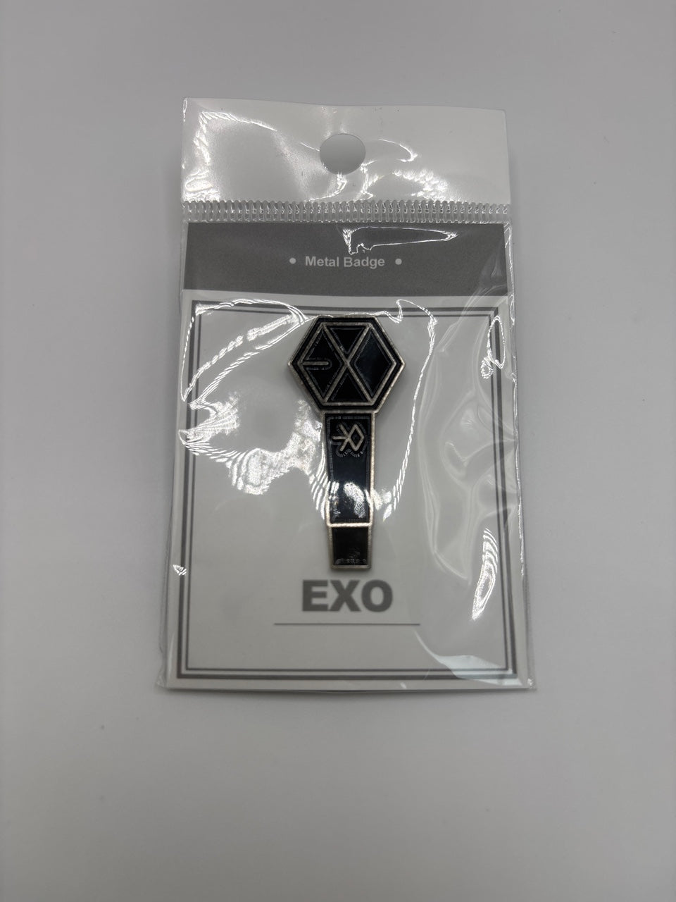 KPOP Lightstick shape metal badge (21 Artists)