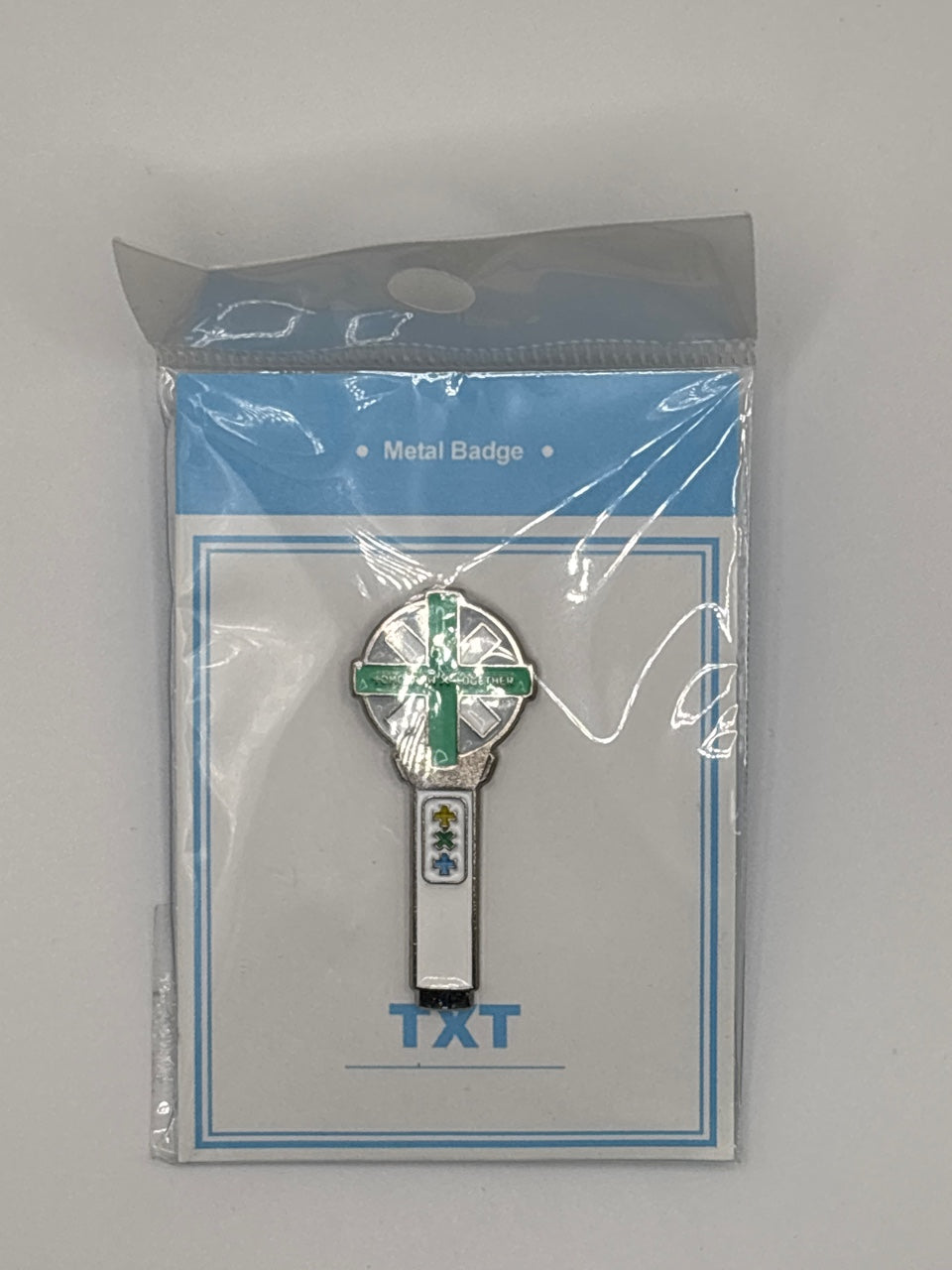 KPOP Lightstick shape metal badge (21 Artists)