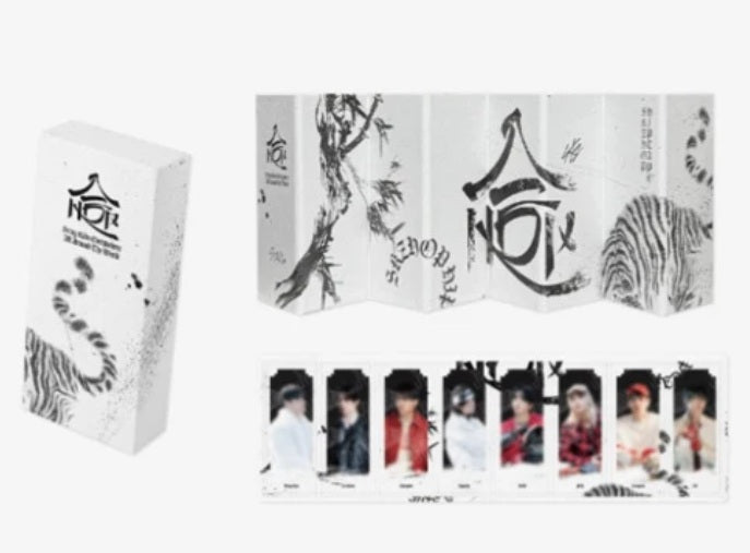 STRAY KIDS MINI FOLDING PHOTO [ 合 (HOP) POP-UP STORE ]
