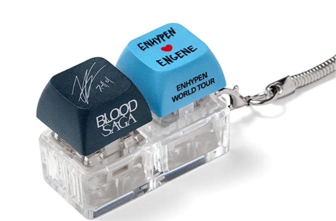 ENHYPEN_['BLOOD_SAGA' WORLD_TOUR_RANDOM_Official KEYCAP KEYRING]
