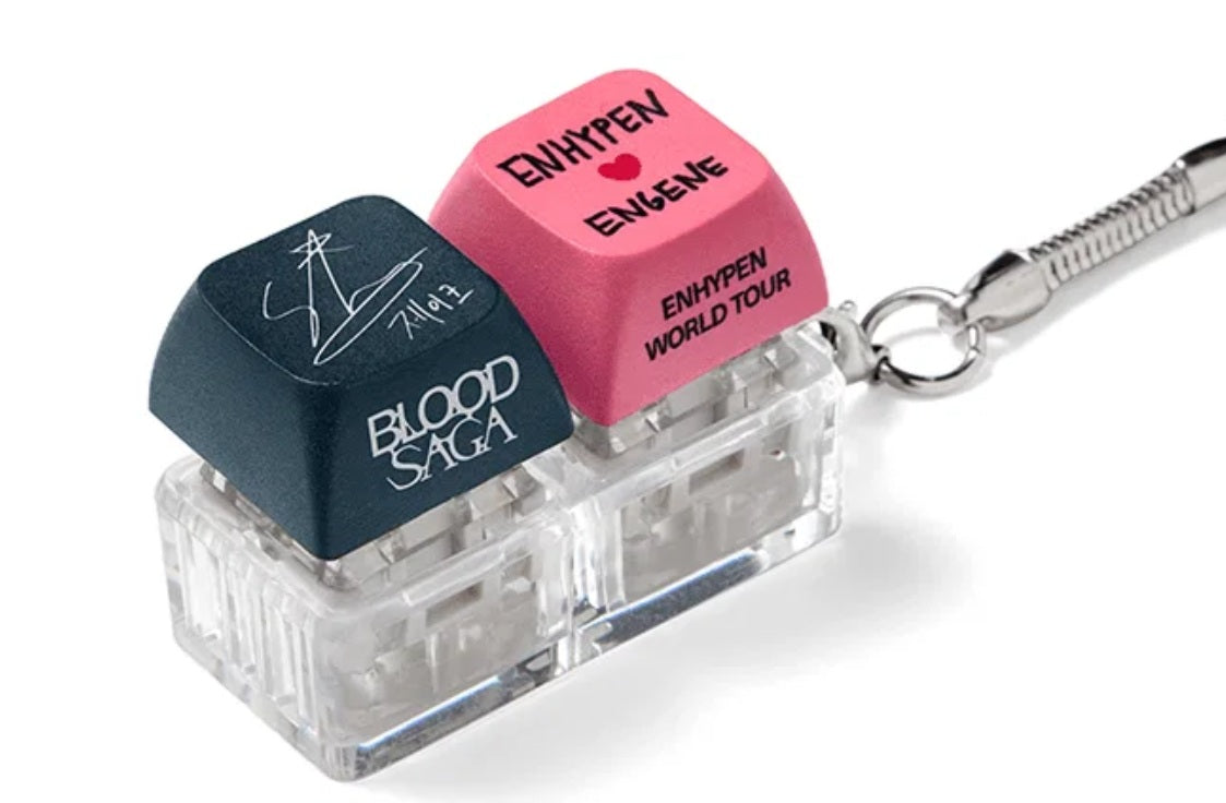 ENHYPEN_['BLOOD_SAGA' WORLD_TOUR_RANDOM_Official KEYCAP KEYRING]