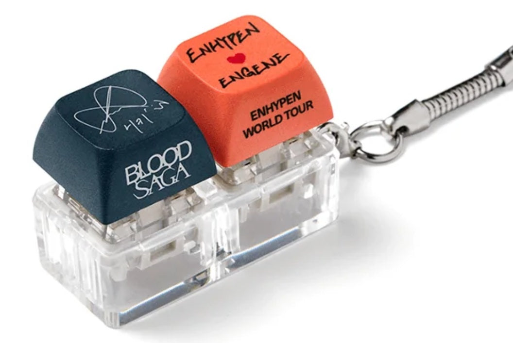 ENHYPEN_['BLOOD_SAGA' WORLD_TOUR_RANDOM_Official KEYCAP KEYRING]