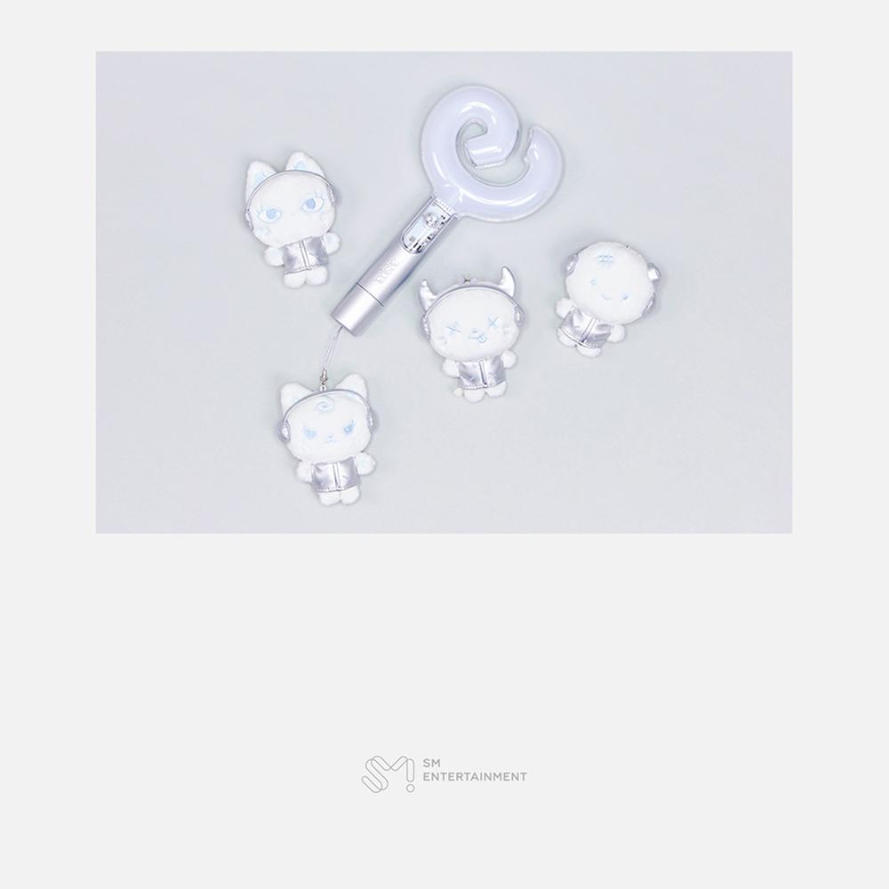 AESPA 2025 WORLD TOUR FANLIGHT DOLL KEYRING